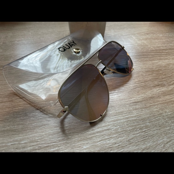 ✨HOST PICK✨ Quay Australia High Key Sunglasses - Picture 3 of 3